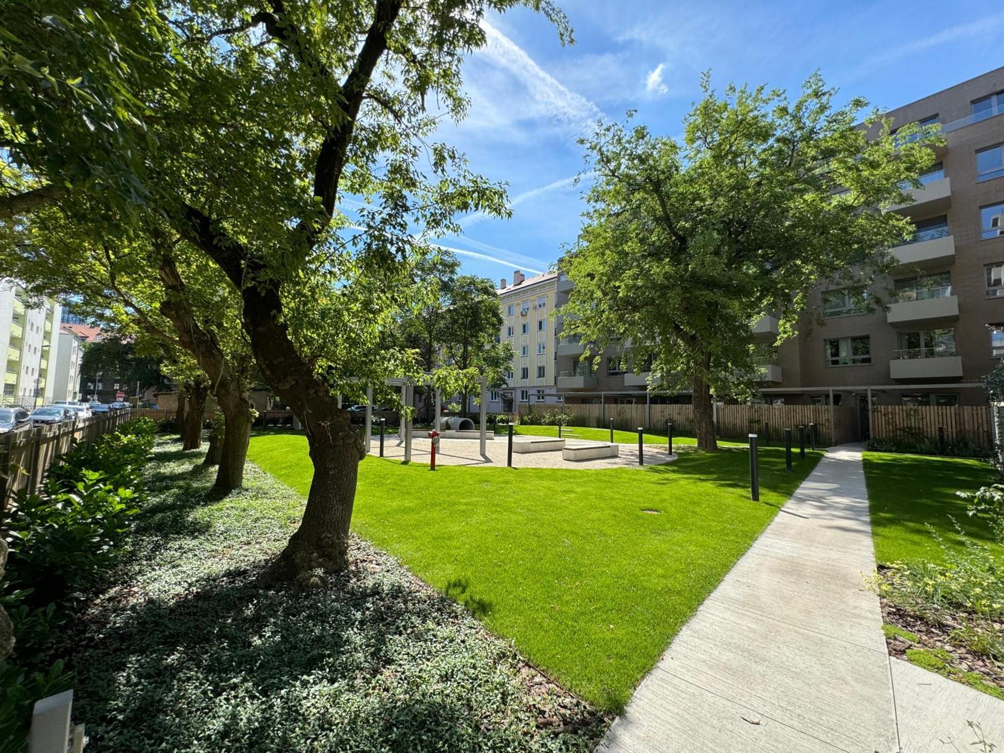 ברטיסלאבה Aurora Apartments מראה חיצוני תמונה