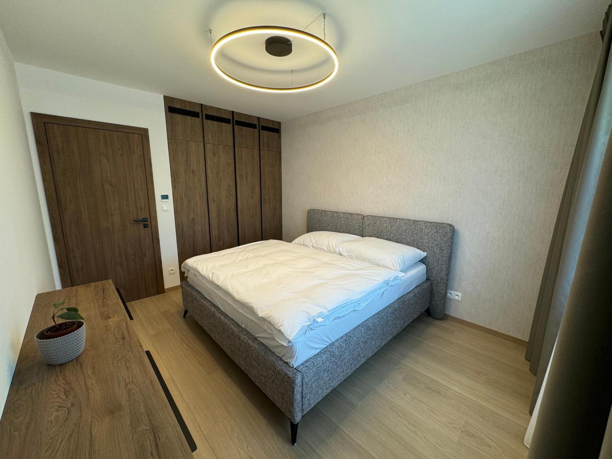 ברטיסלאבה Aurora Apartments מראה חיצוני תמונה